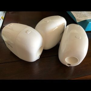 Arlo 3 camera set with base & cables